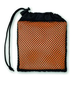 GiftRetail MO9025 - TUKO Sports towel with pouch Orange